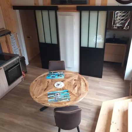 Le Domaine De La Louve Blanche דירה *