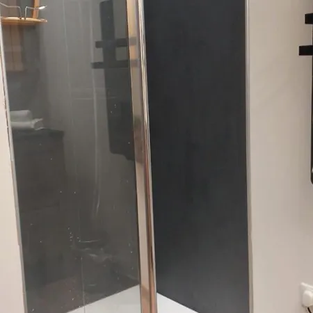 Le Domaine De La Louve Blanche לה מן-דור